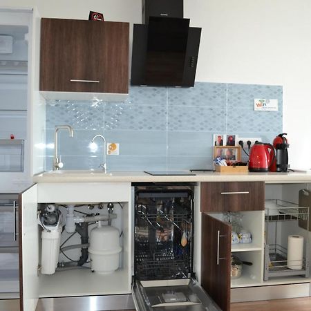 In The Sky Apartment Kiew Exterior foto