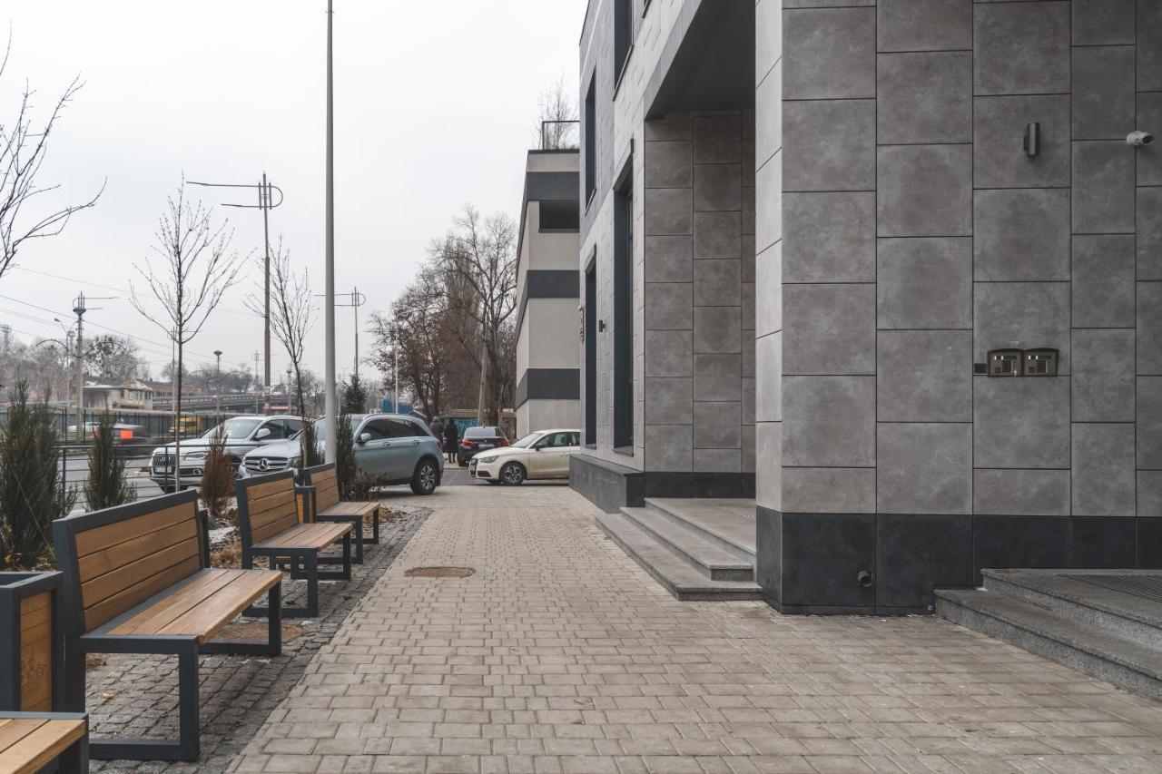 In The Sky Apartment Kiew Exterior foto