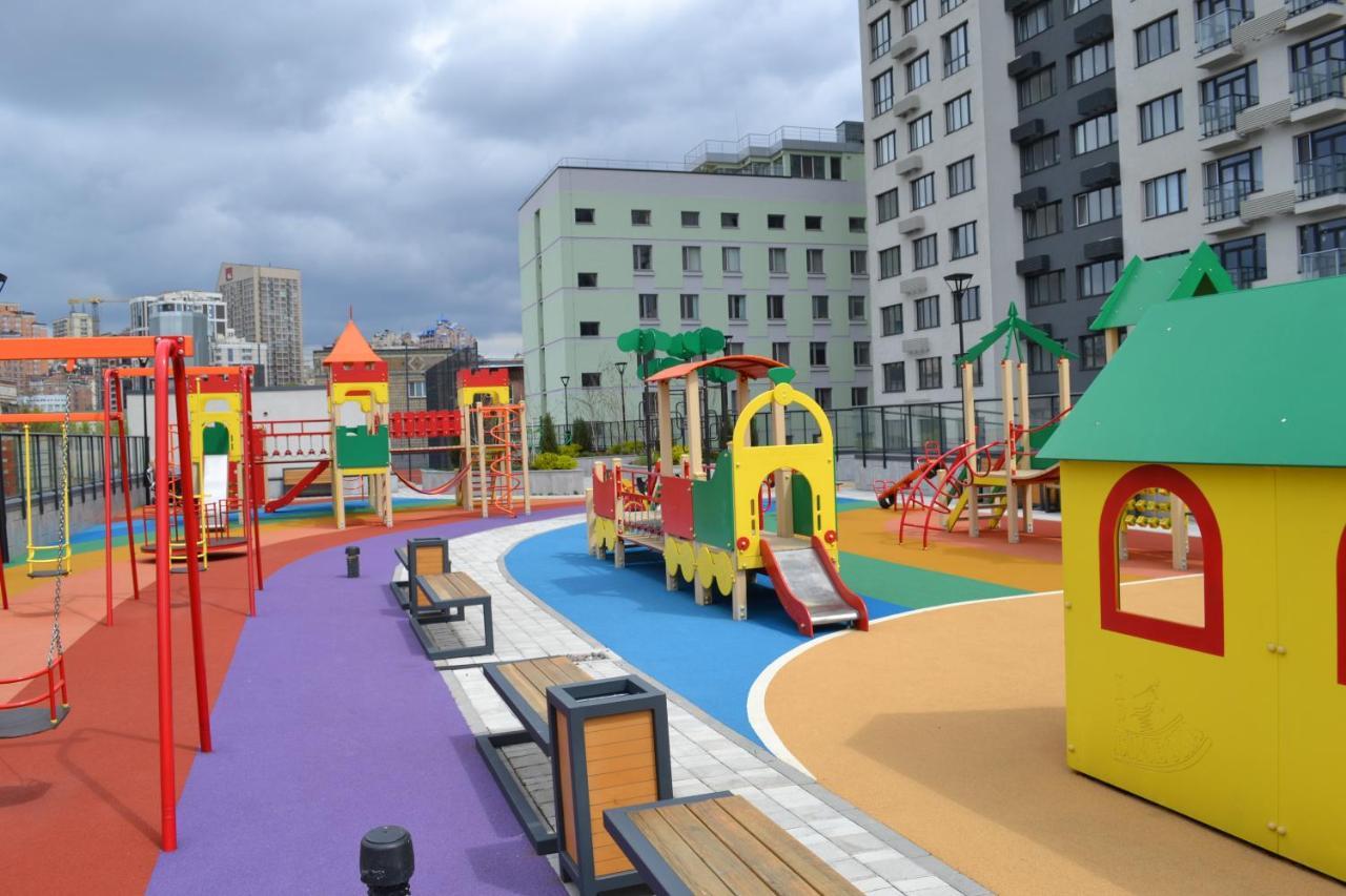In The Sky Apartment Kiew Exterior foto