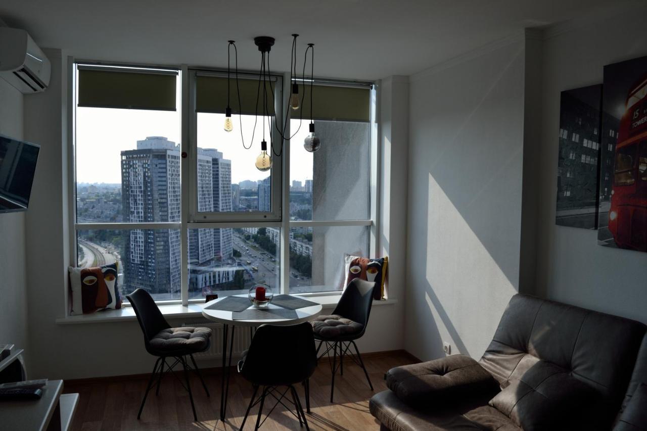 In The Sky Apartment Kiew Exterior foto